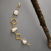 Pearl Chip Bracelet With Square Block